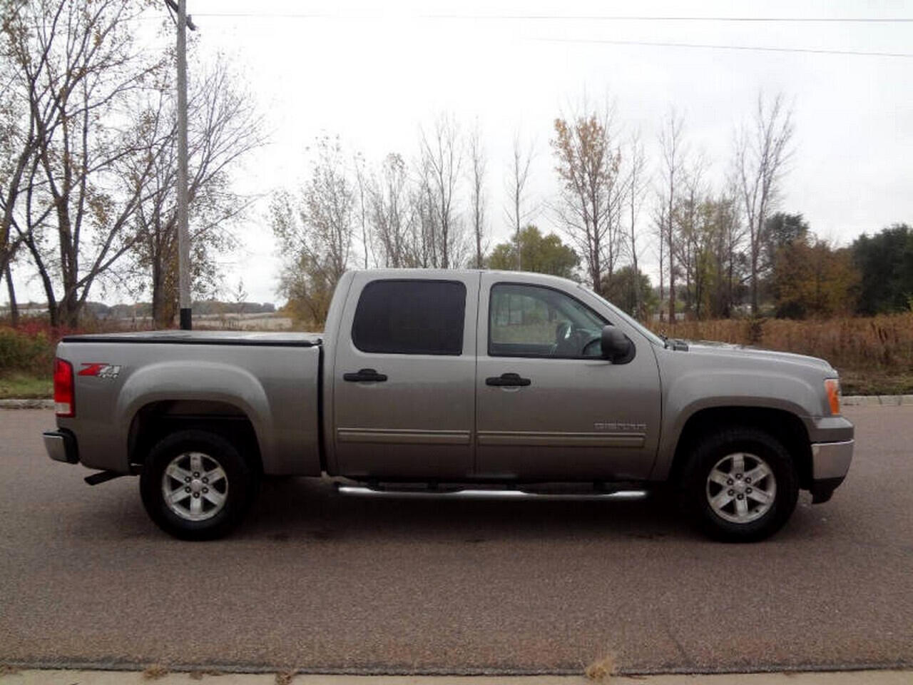 GMC Sierra 1500 SLE Crew Cab 4WD 2012