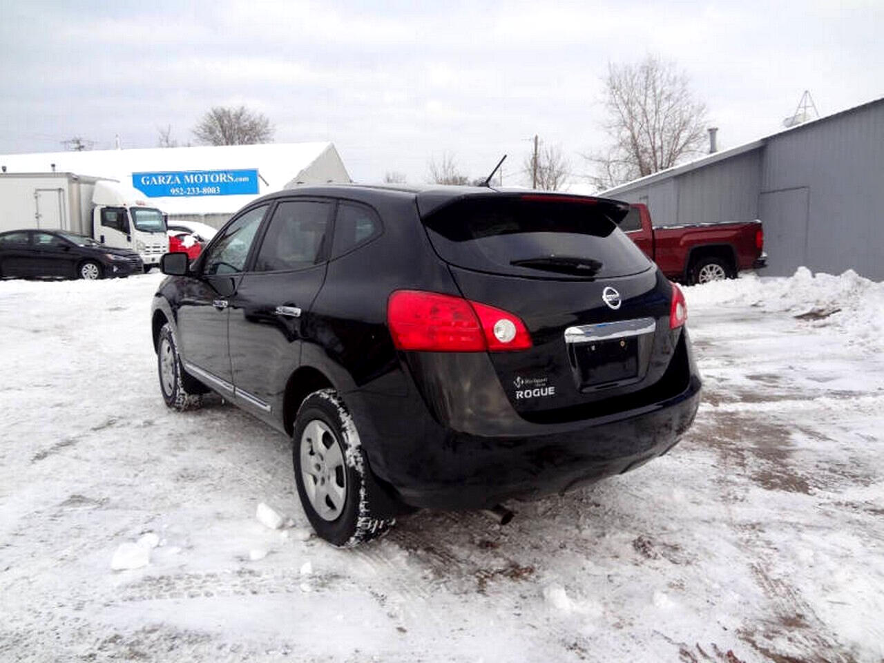 Nissan Rogue S FWD Krom Edition 2011