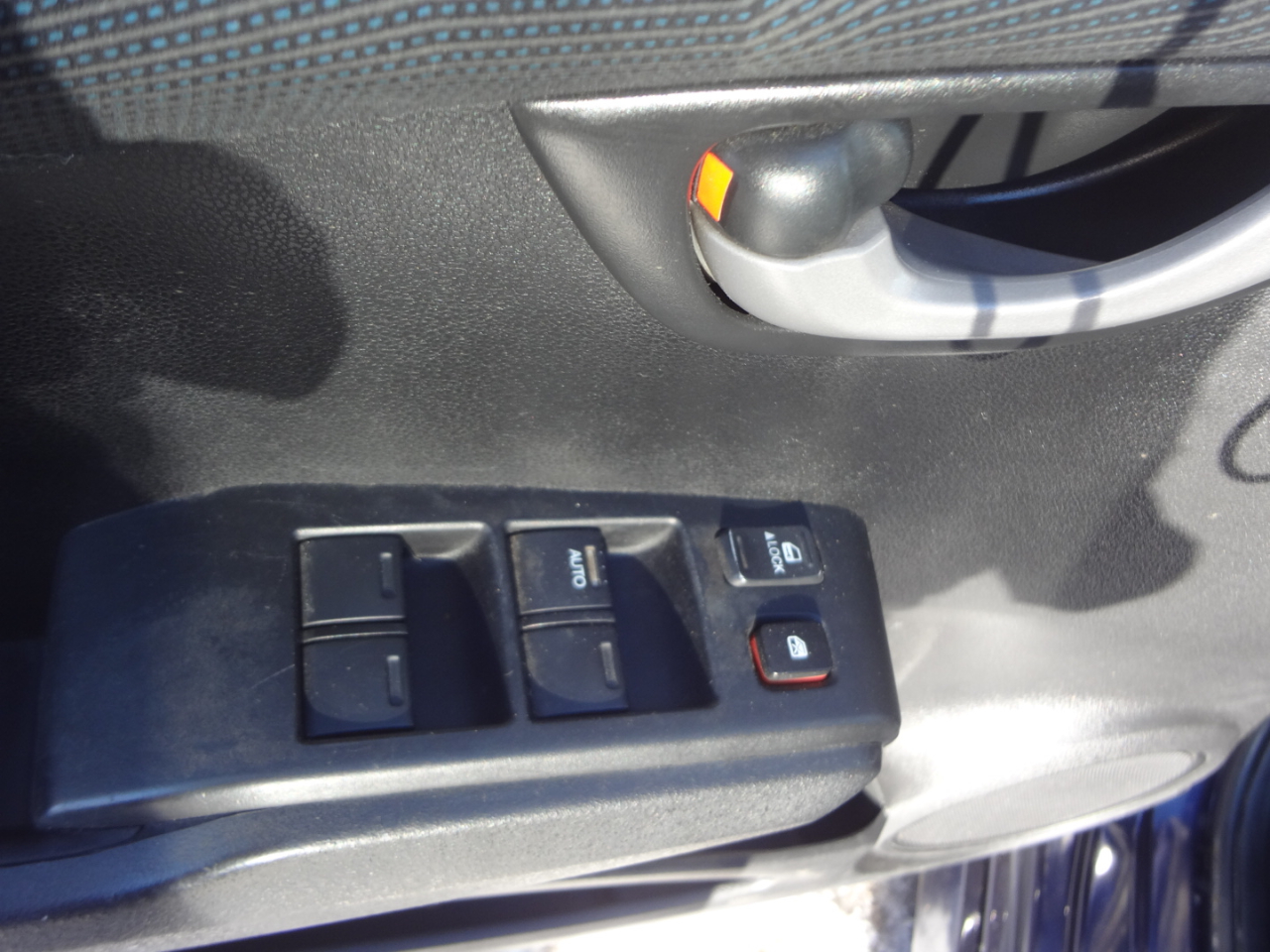 Honda Fit Sport 5-Speed MT 2009