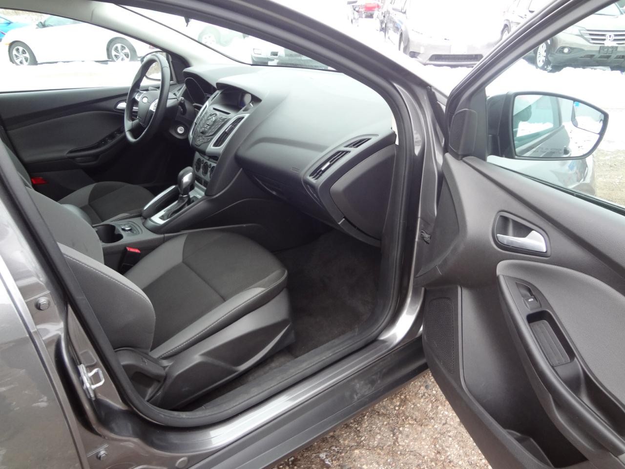 Ford Focus SE Hatch 2014