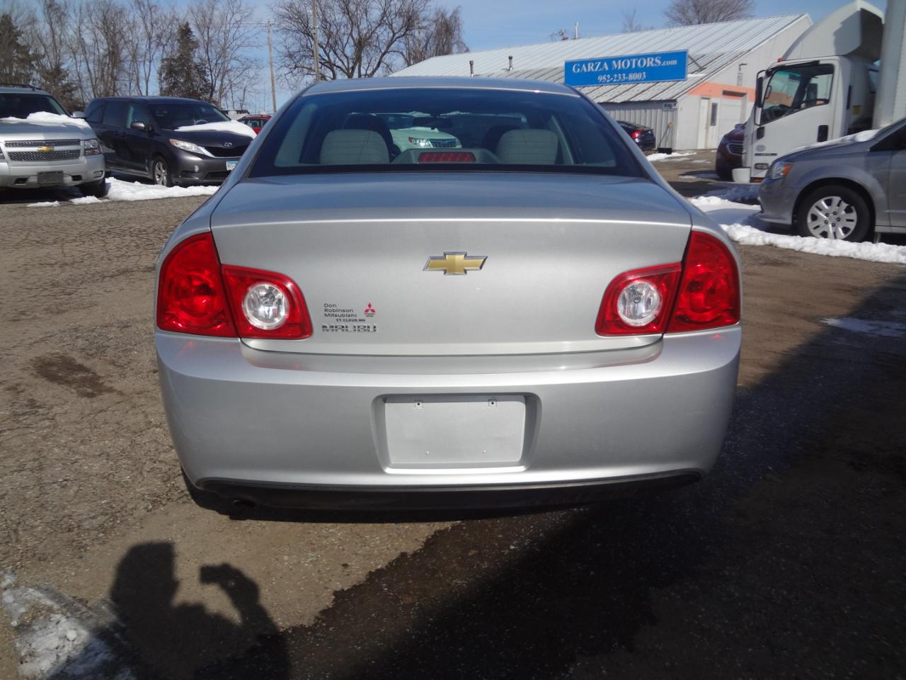 Chevrolet Malibu 4dr Sdn LS 2012