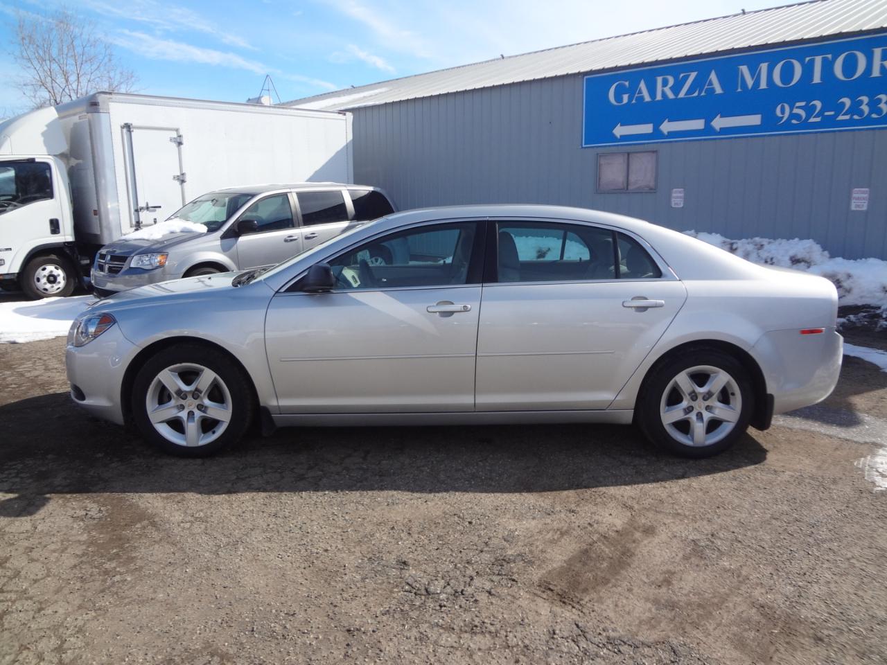 Chevrolet Malibu 4dr Sdn LS 2012