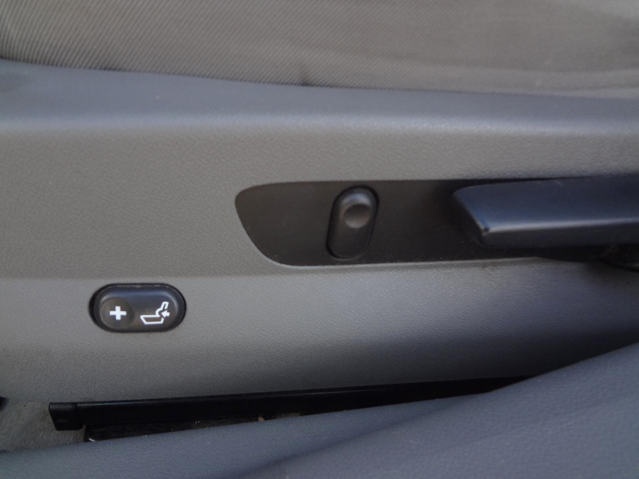 Chevrolet Malibu 4dr Sdn LS 2012