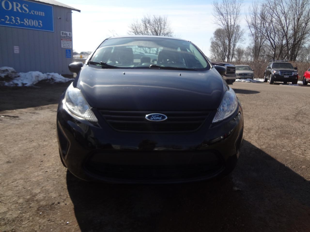 Ford Fiesta S Sedan 2013