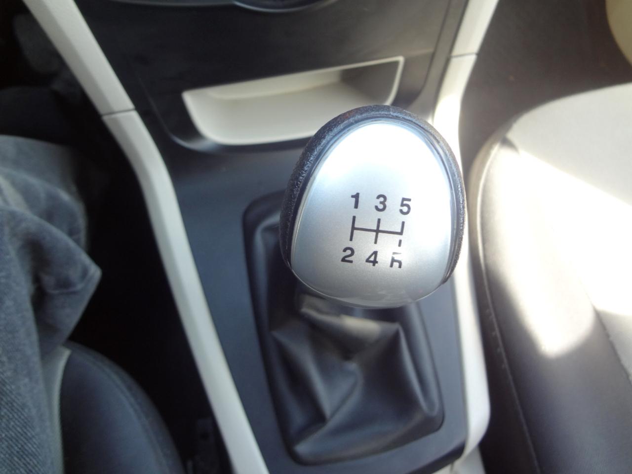 Ford Fiesta S Sedan 2013