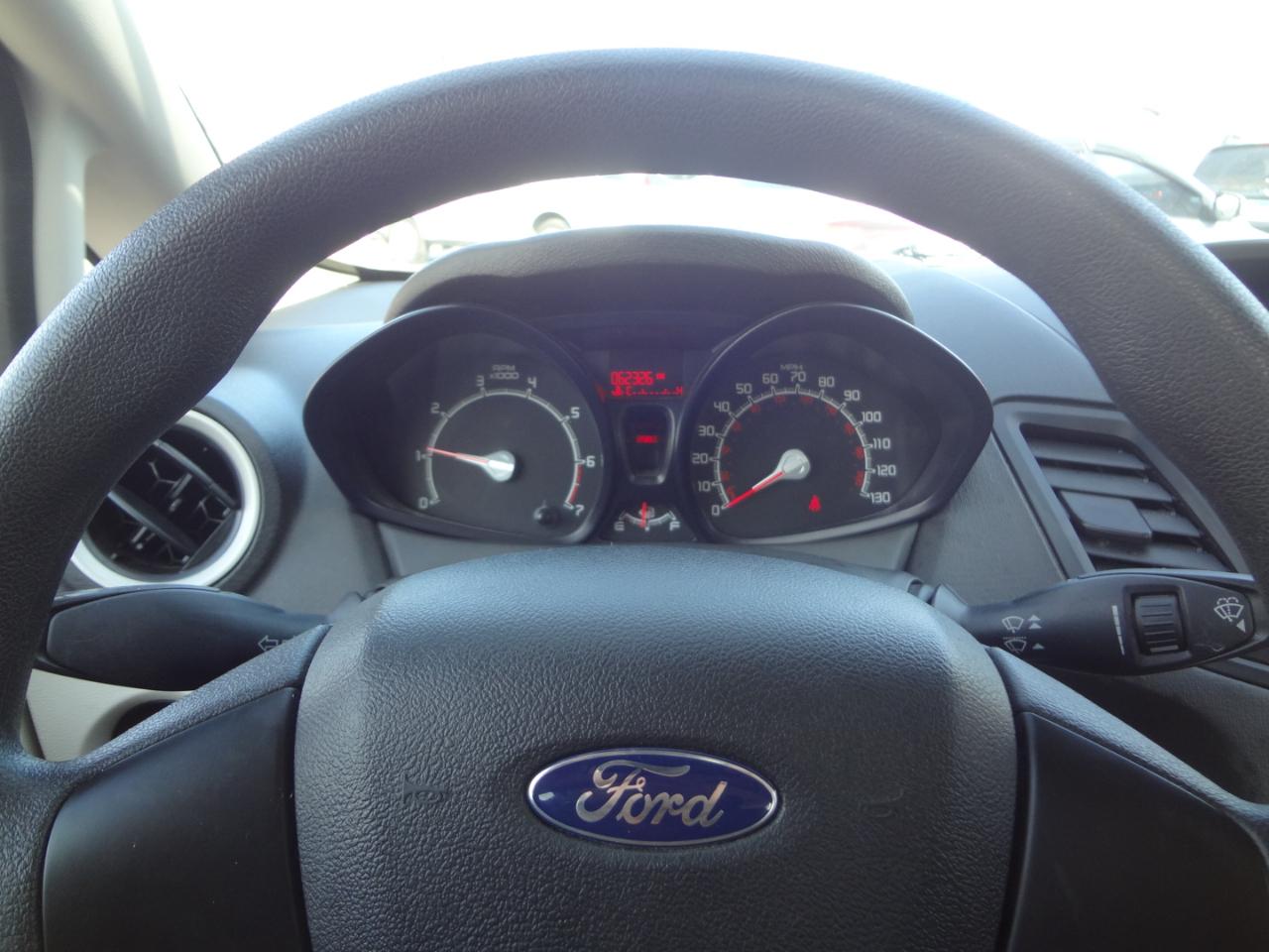 Ford Fiesta S Sedan 2013