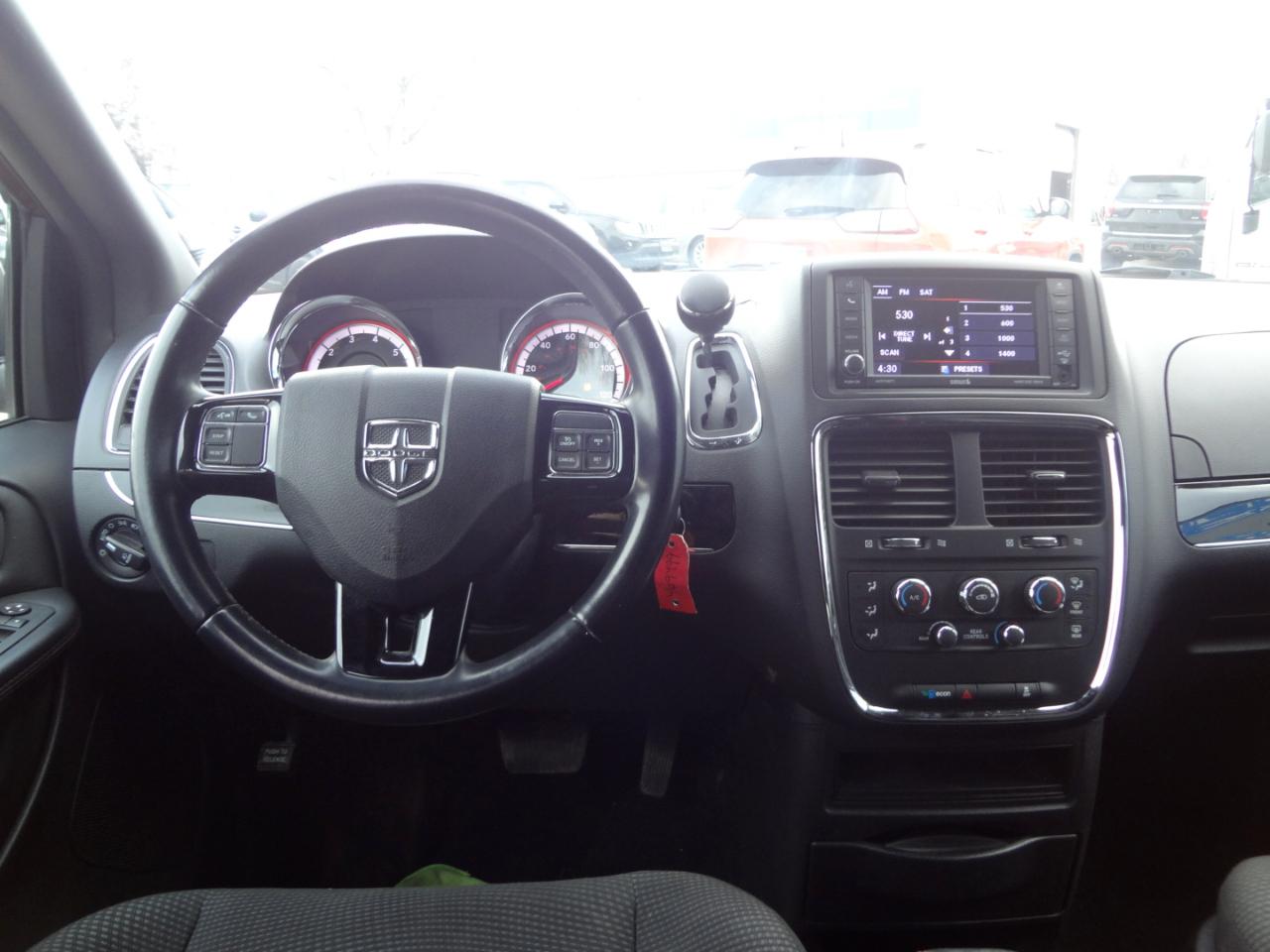 Dodge Grand Caravan SE 2020