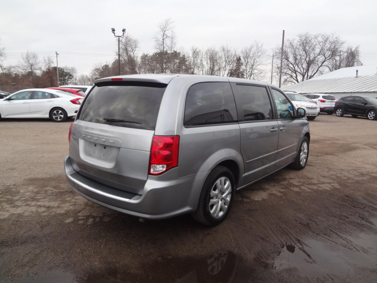 Dodge Grand Caravan SE 2015