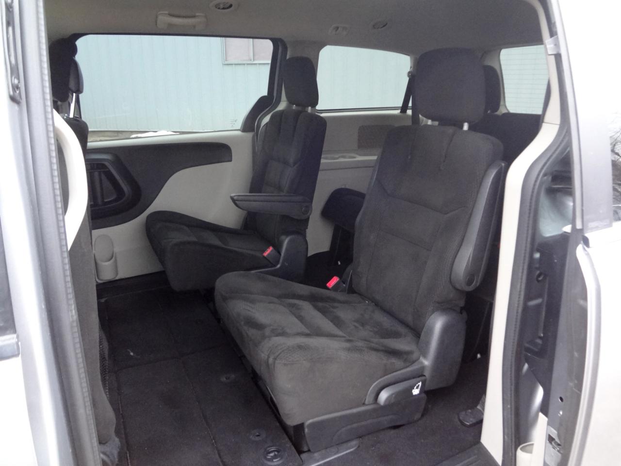 Dodge Grand Caravan SE 2015