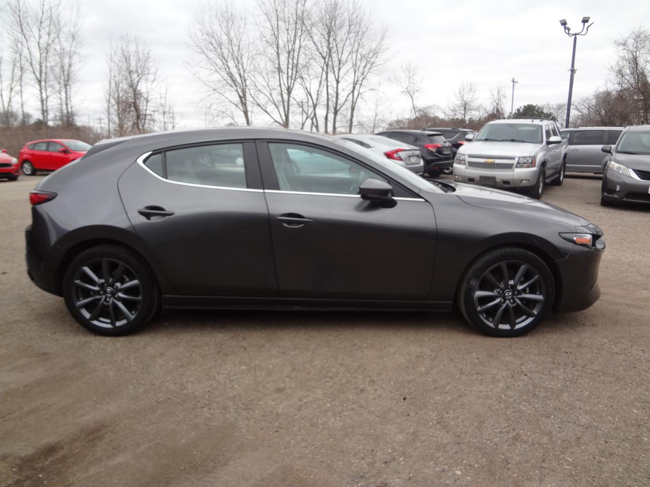 Mazda MAZDA3 Preferred Hatchback 2023