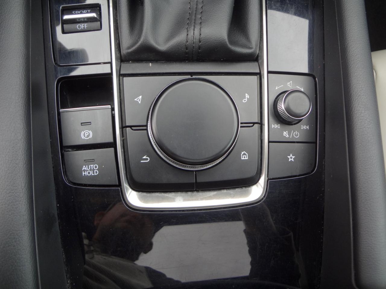 Mazda MAZDA3 Preferred Hatchback 2023