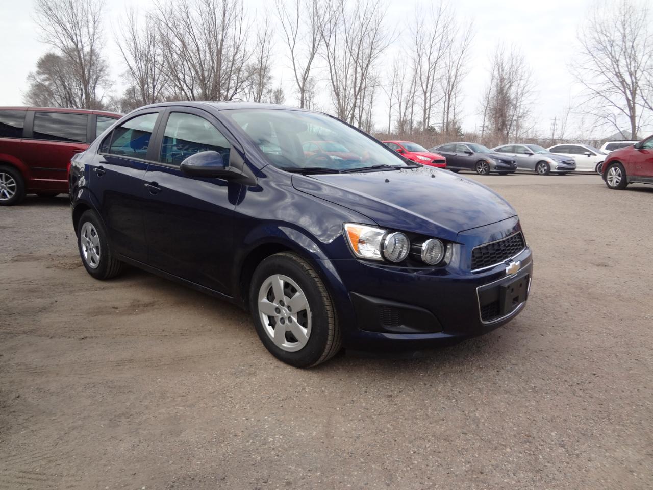 Chevrolet Sonic LS Auto Sedan 2015