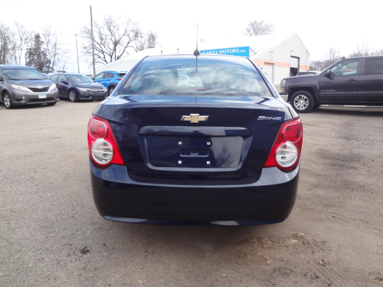 Chevrolet Sonic LS Auto Sedan 2015