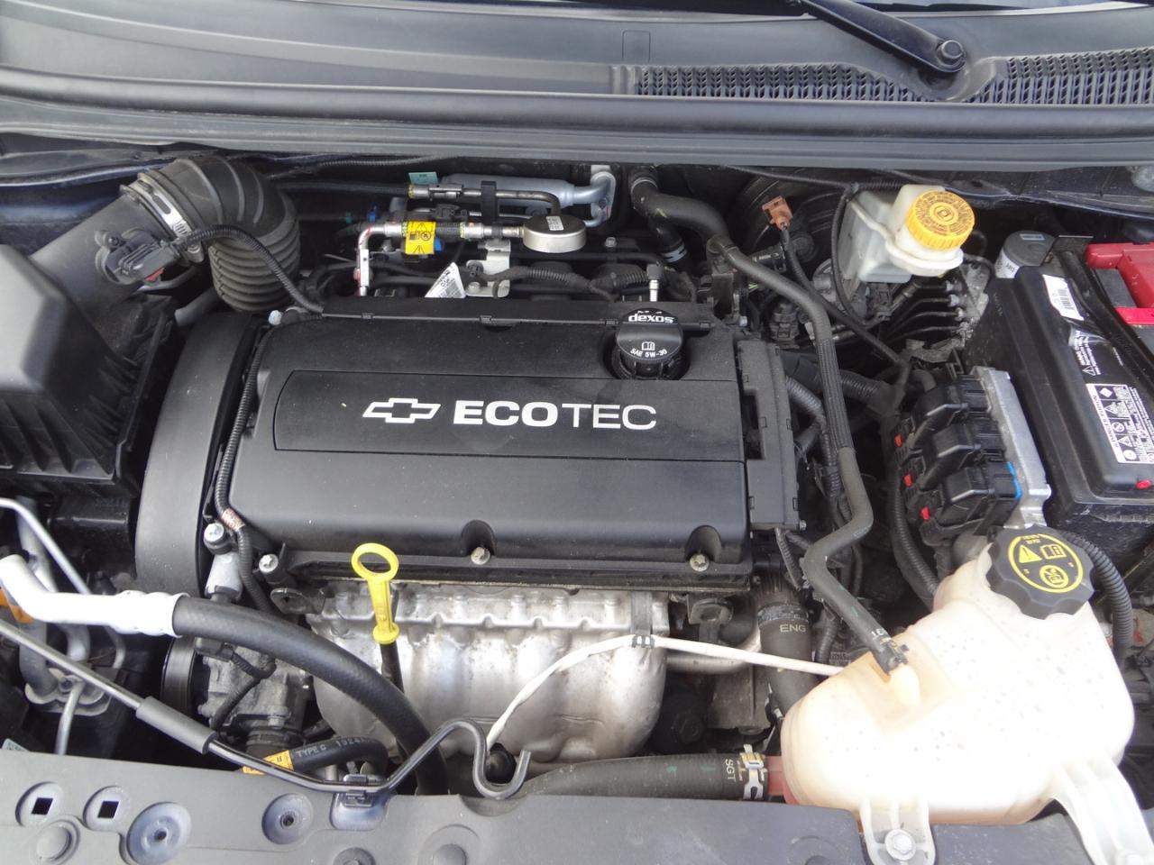 Chevrolet Sonic LS Auto Sedan 2015