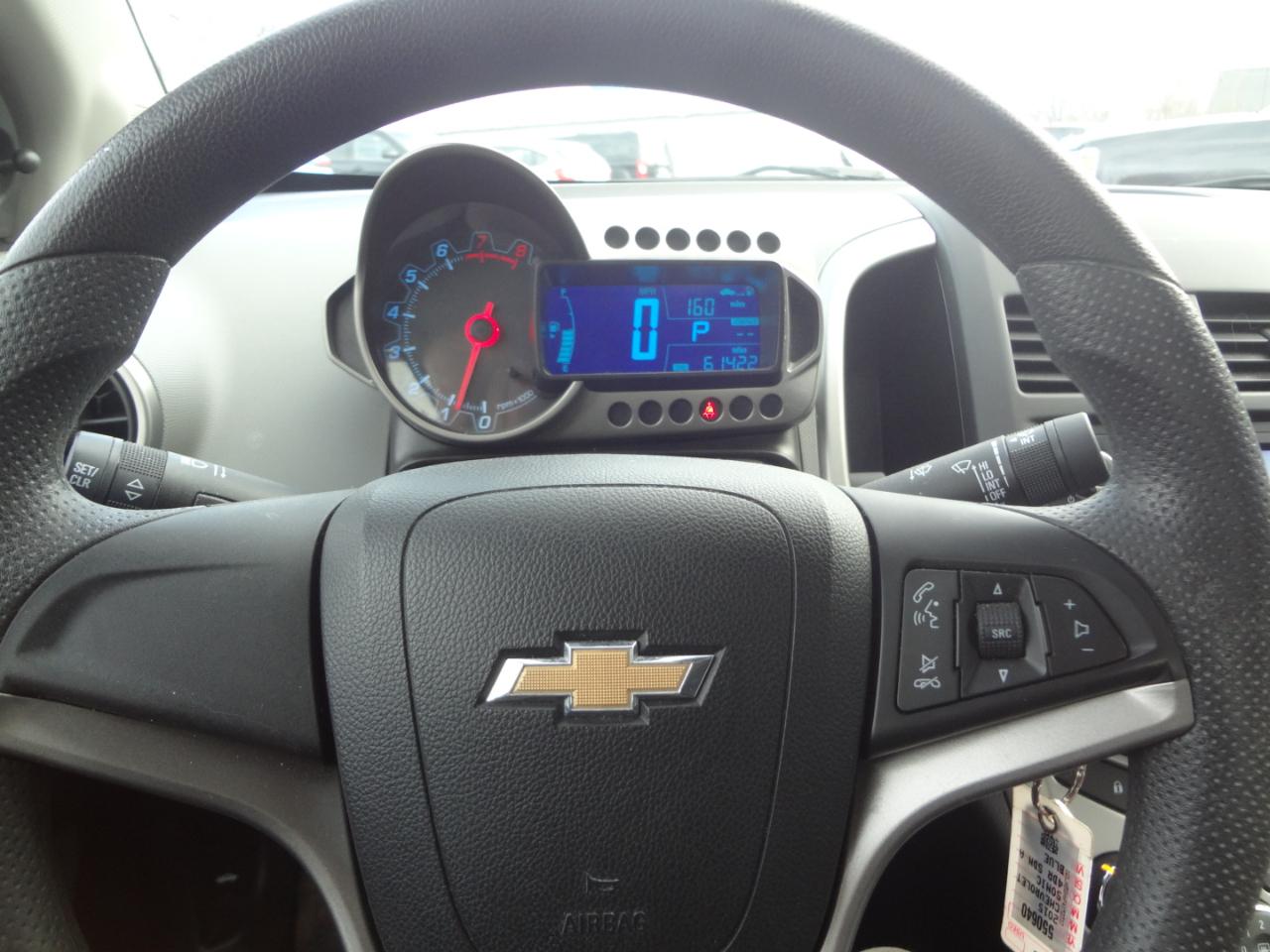 Chevrolet Sonic LS Auto Sedan 2015