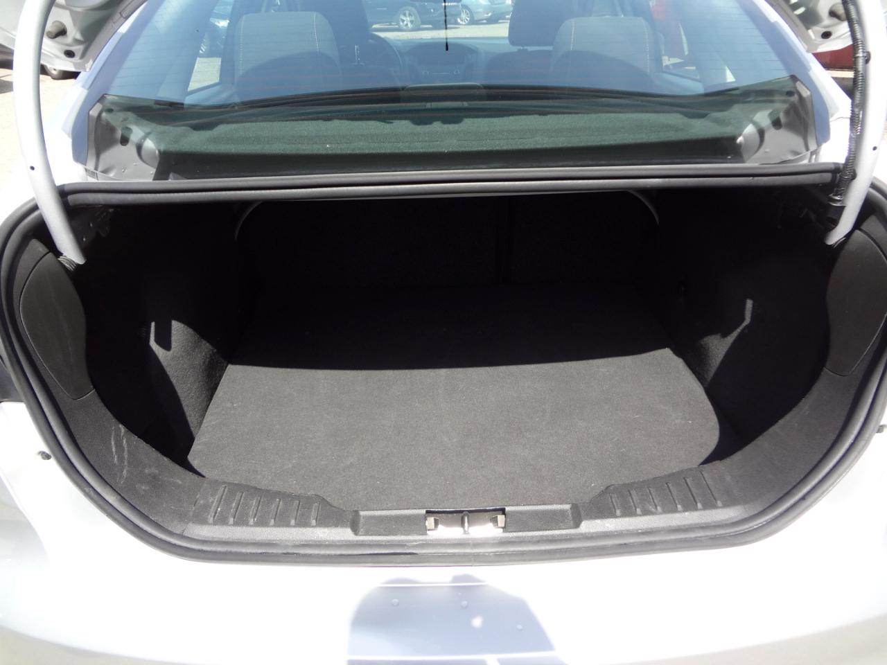 Ford Focus SE Sedan 2016