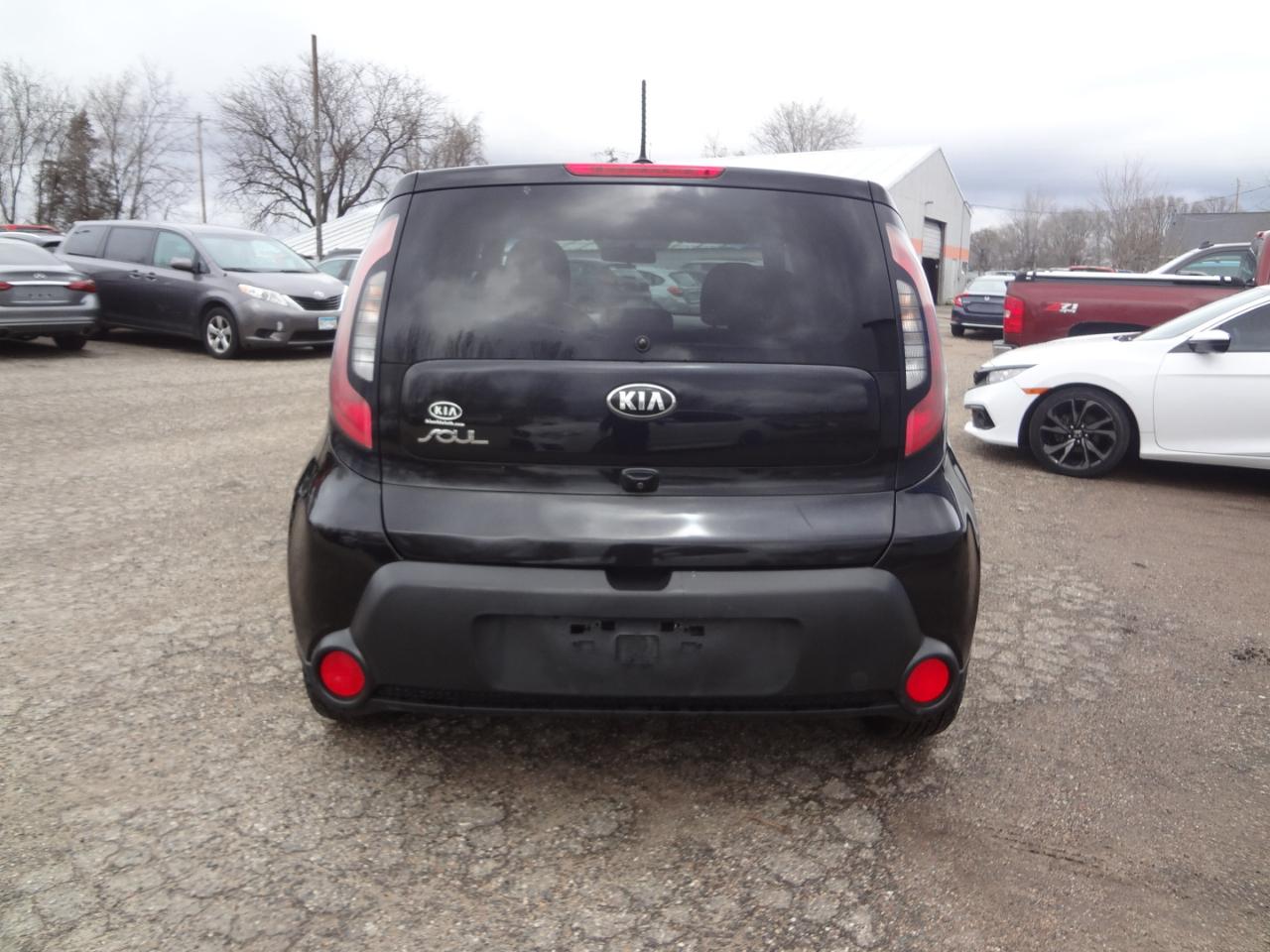 Kia Soul Base 6A 2016