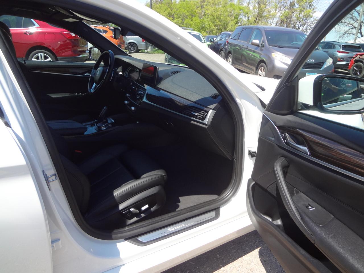BMW 5-Series 530i xDrive 2018