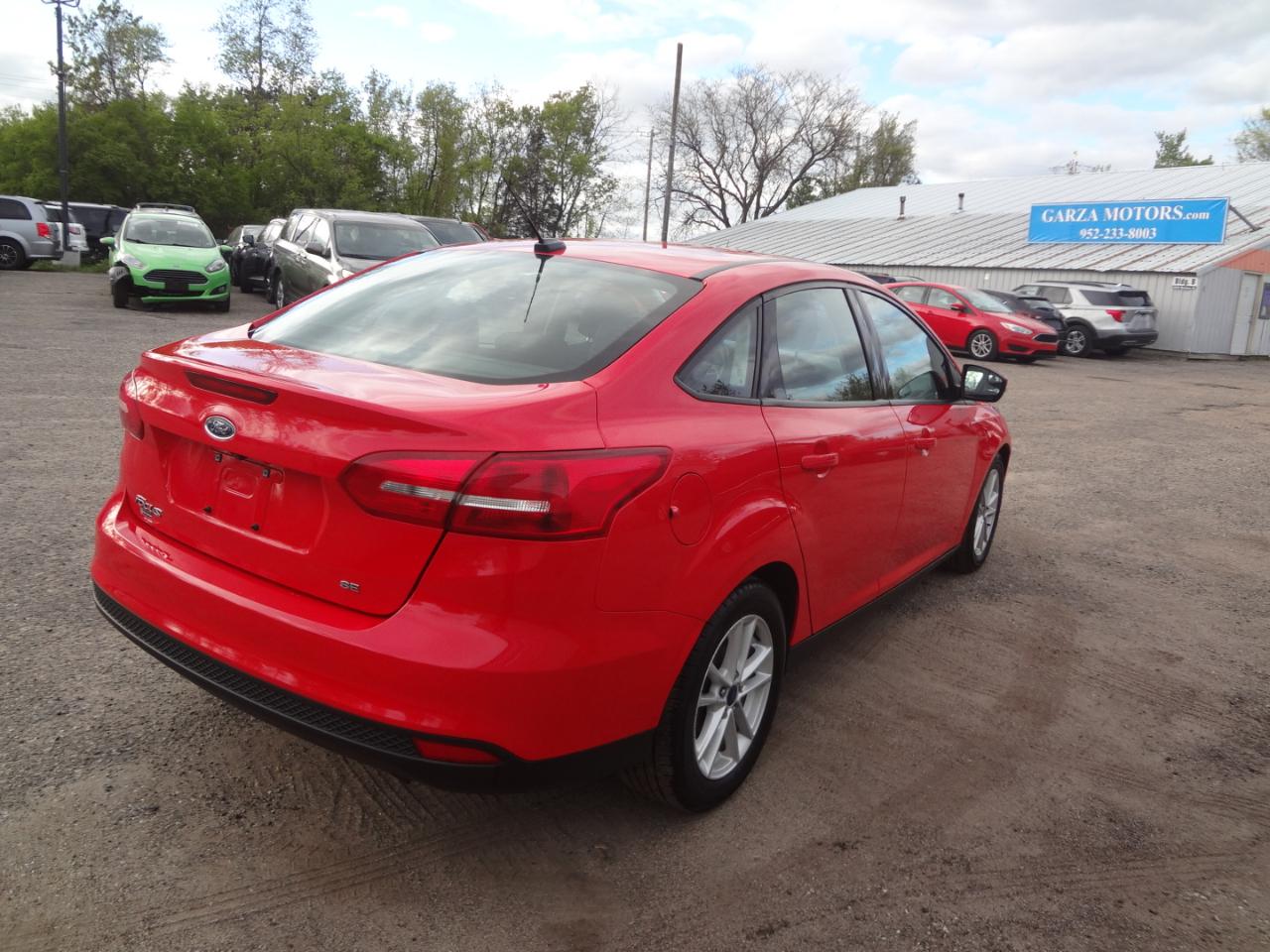 Ford Focus SE Sedan 2017