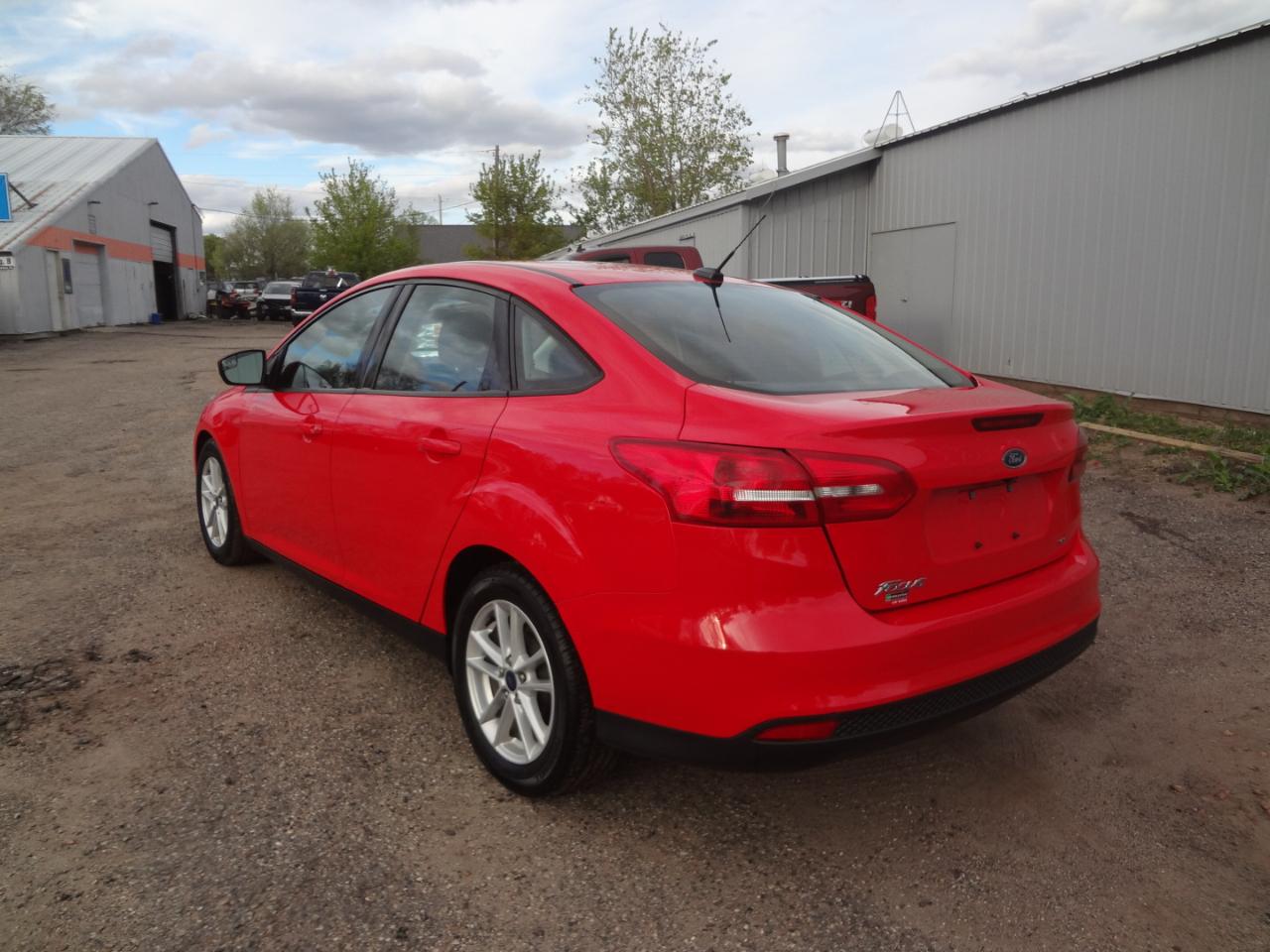 Ford Focus SE Sedan 2017