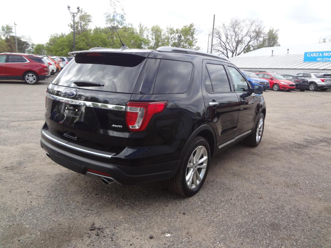 Ford Explorer XLT 4WD 2018
