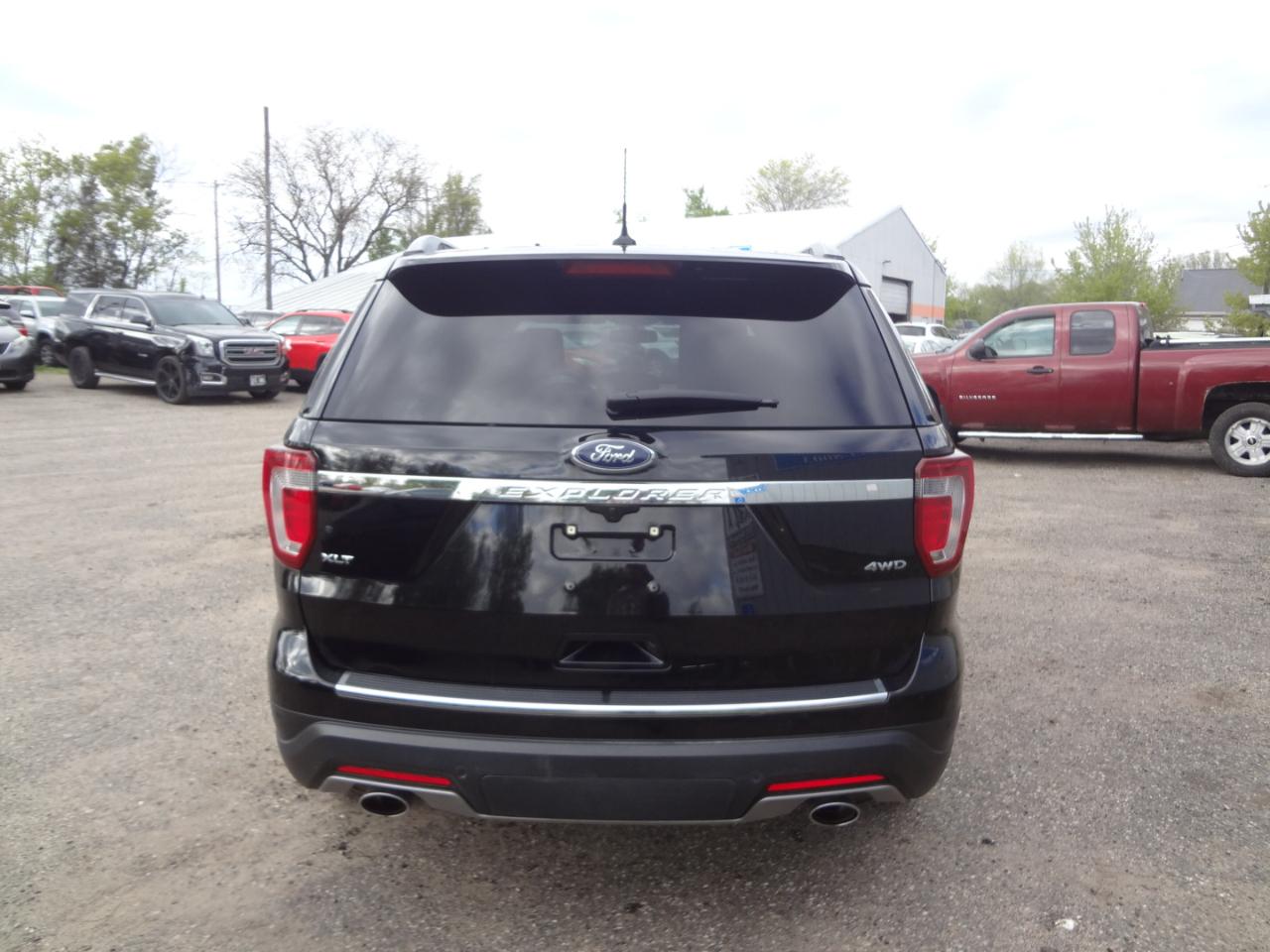 Ford Explorer XLT 4WD 2018