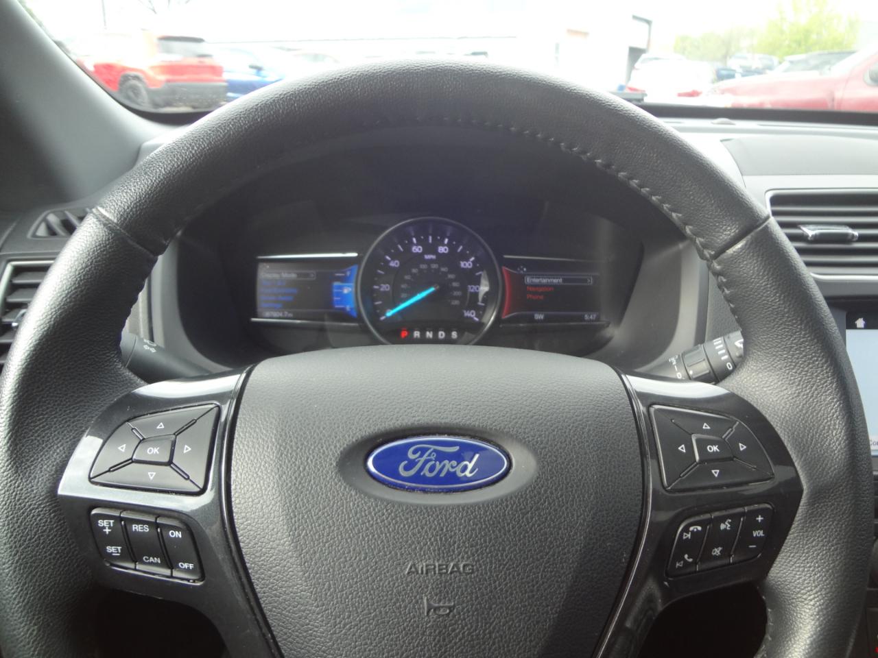 Ford Explorer XLT 4WD 2018