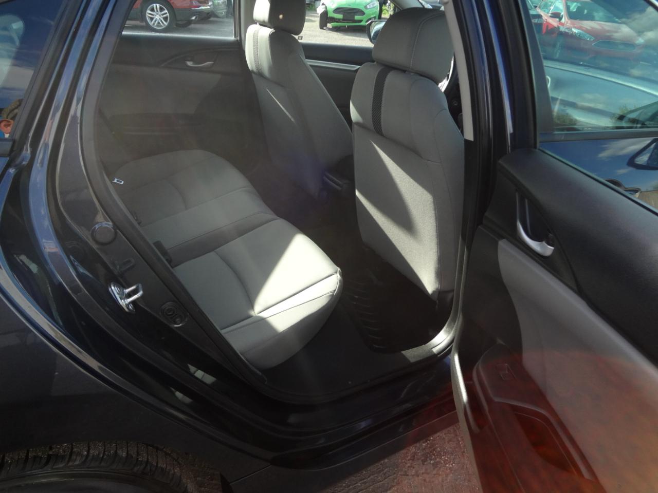 Honda Civic LX Sedan CVT 2016