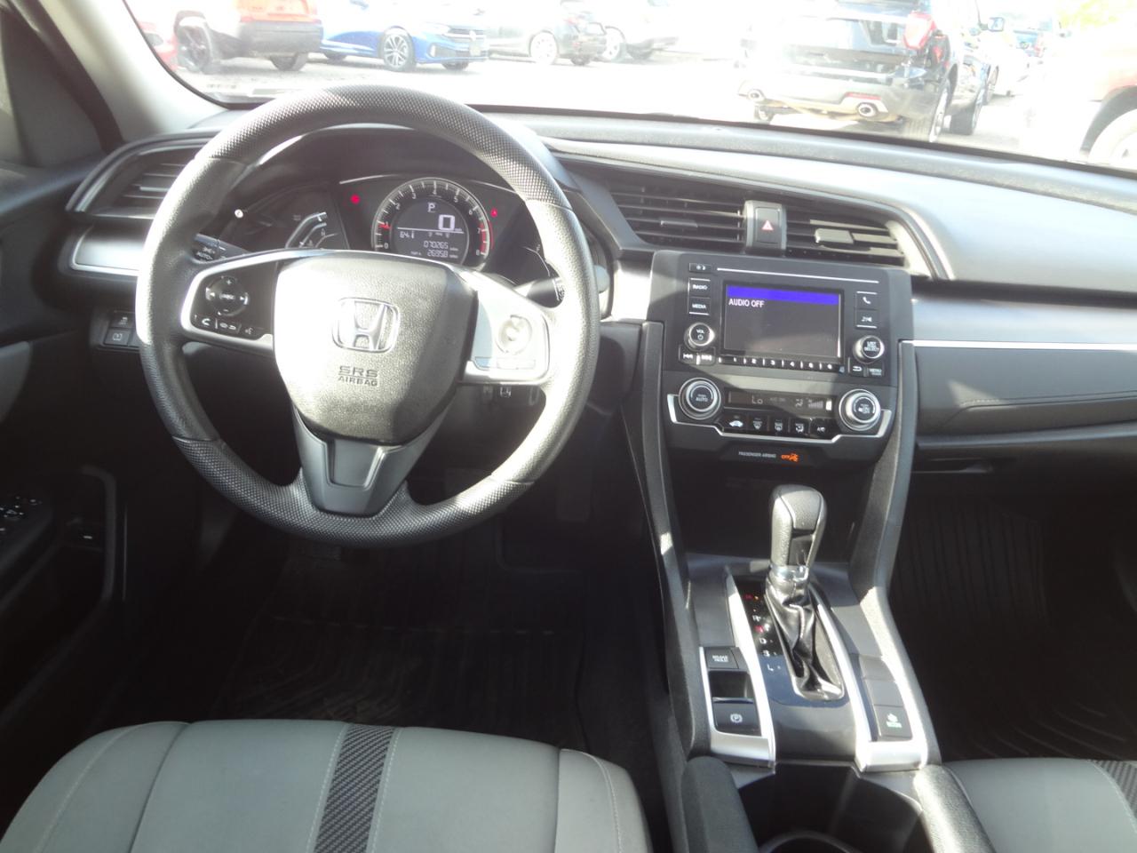 Honda Civic LX Sedan CVT 2016