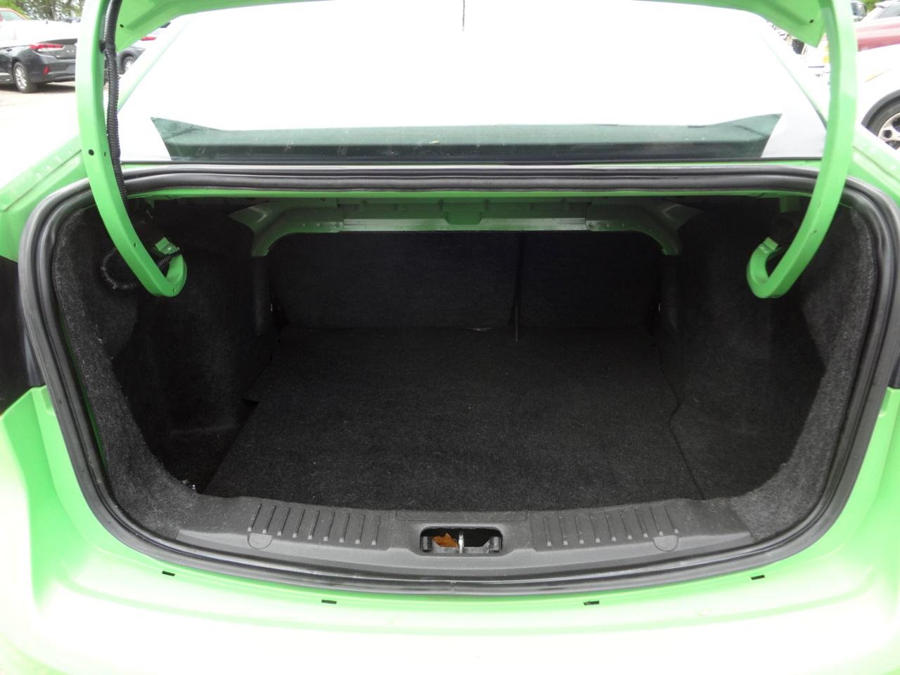 Ford Fiesta SE Sedan 2014