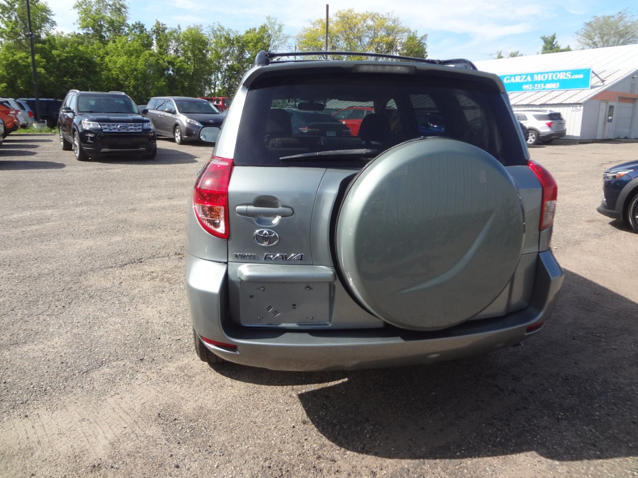 Toyota RAV4 Base V6 4WD 2007