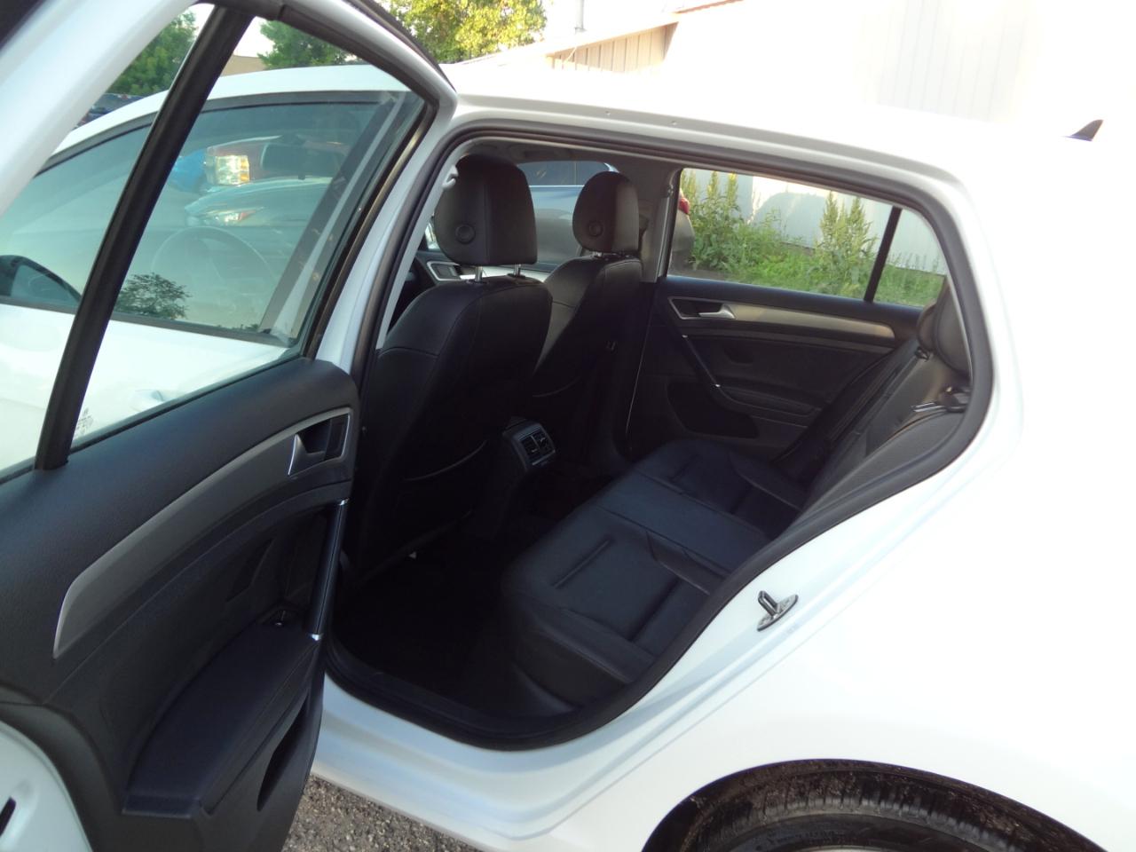 Volkswagen Golf TSI S 6A 2015