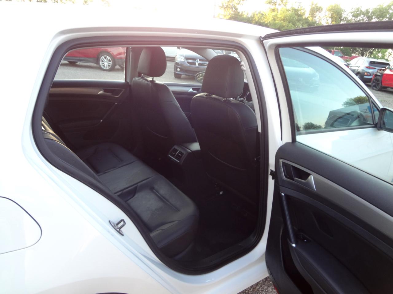 Volkswagen Golf TSI S 6A 2015