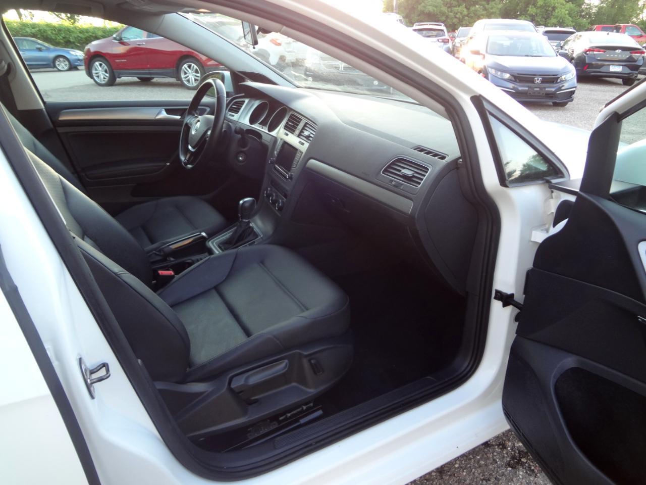 Volkswagen Golf TSI S 6A 2015