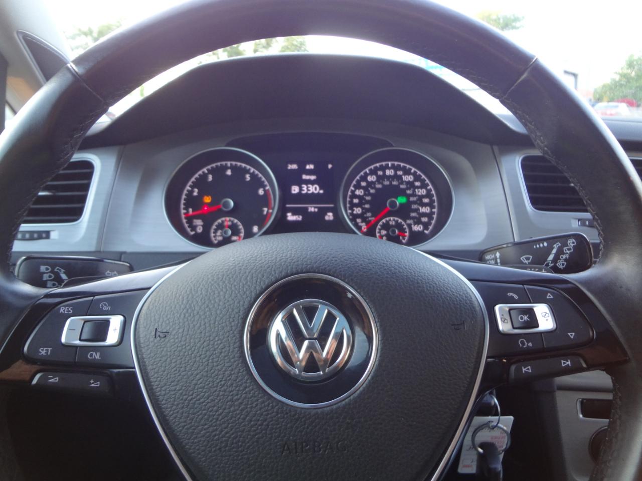 Volkswagen Golf TSI S 6A 2015