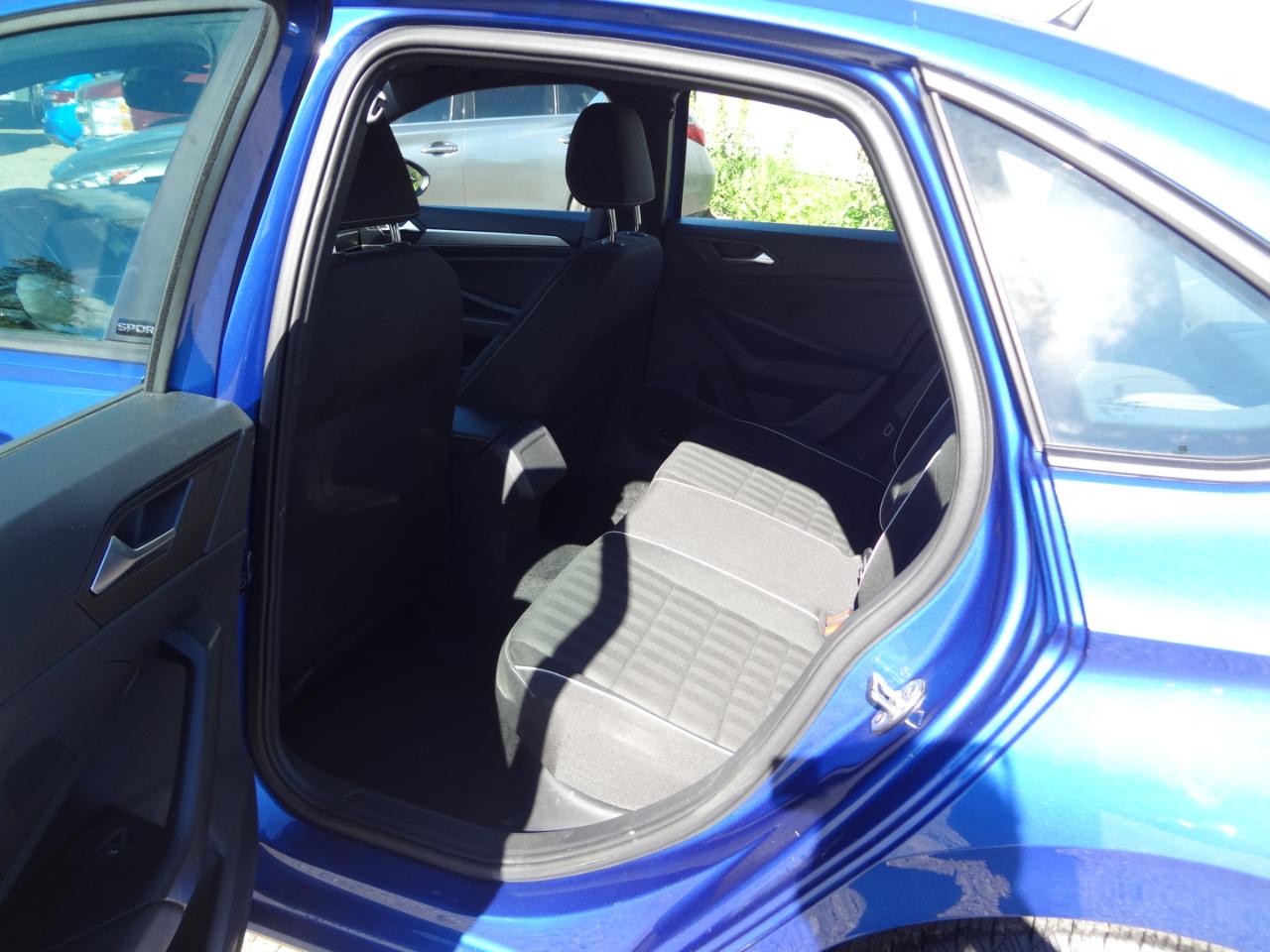 Volkswagen Jetta Sport 2024