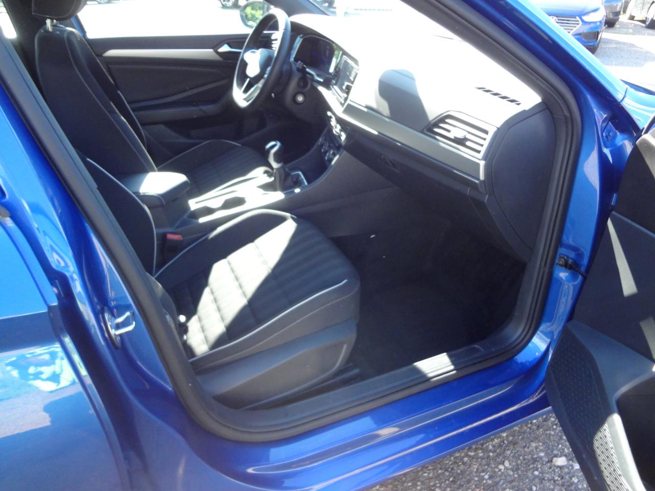 Volkswagen Jetta Sport 2024