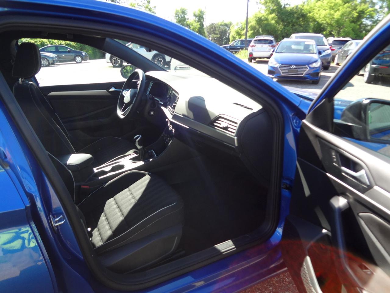 Volkswagen Jetta Sport 2024