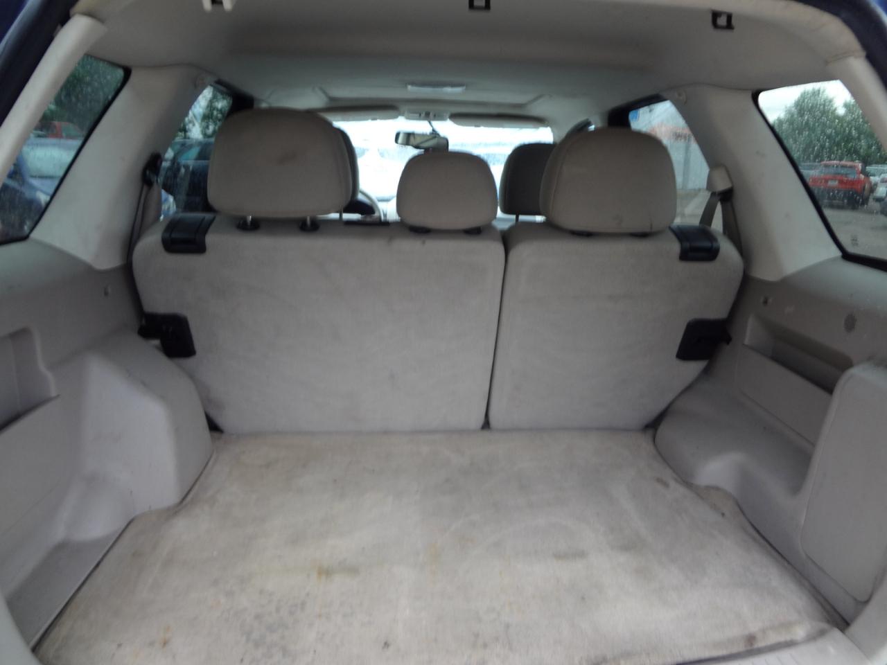 Ford Escape XLT FWD 2010