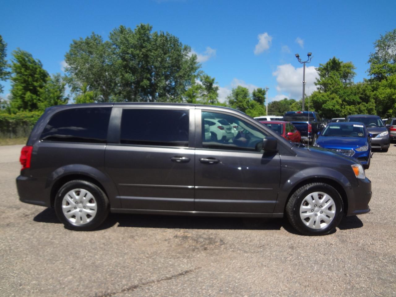 Dodge Grand Caravan SE 2017