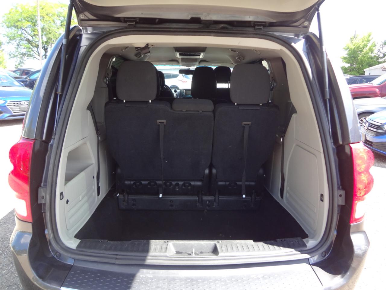 Dodge Grand Caravan SE 2017
