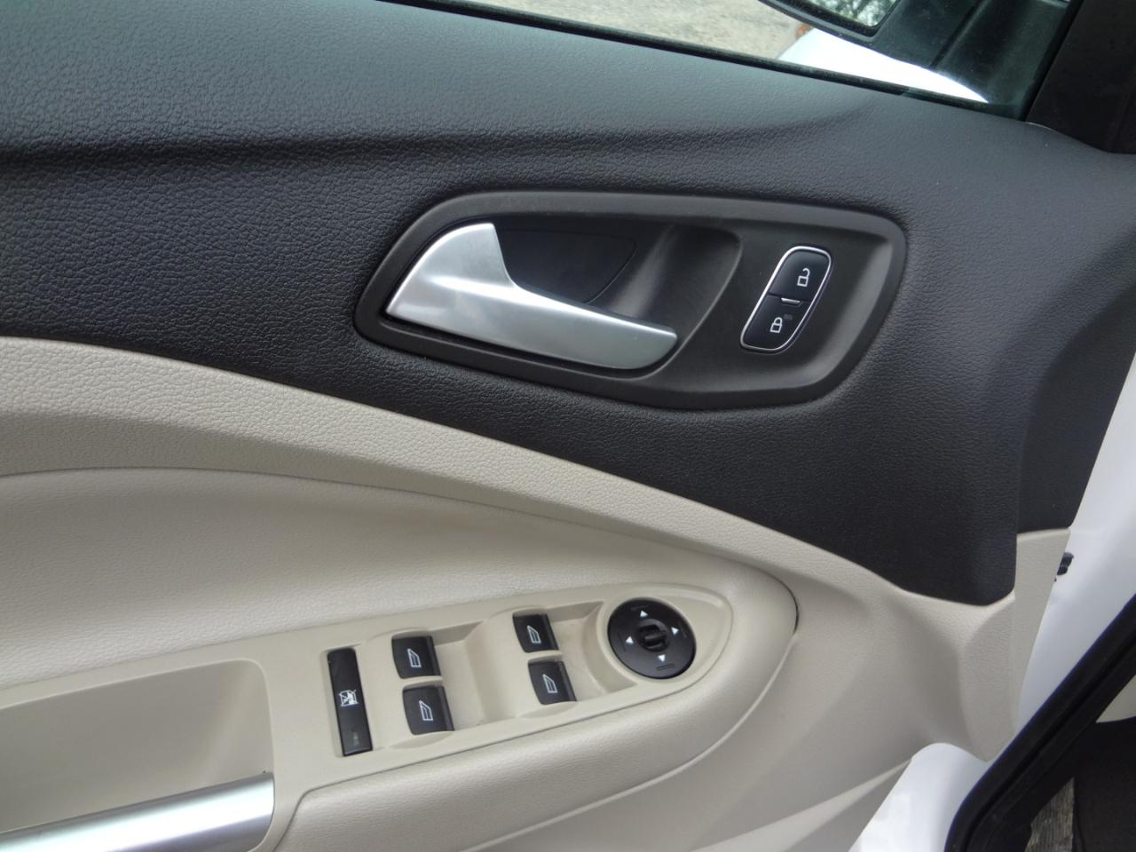 Ford Escape SE FWD 2017