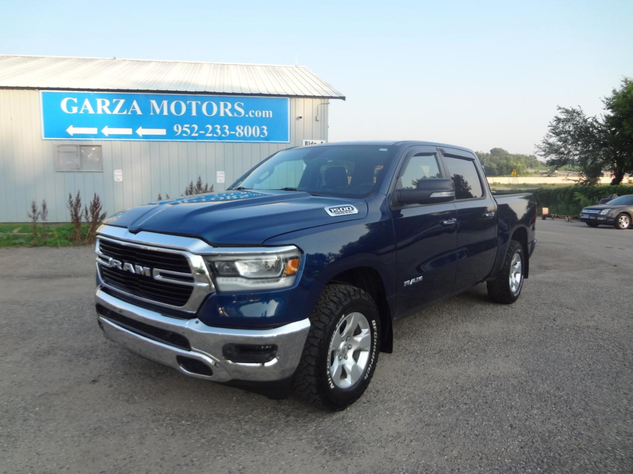 RAM 1500 Big Horn Crew Cab SWB 4WD 2020