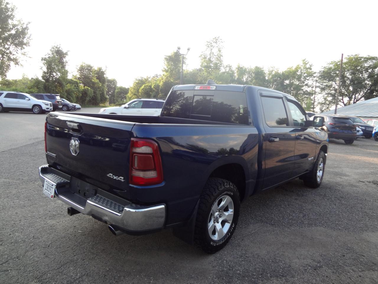 RAM 1500 Big Horn Crew Cab SWB 4WD 2020