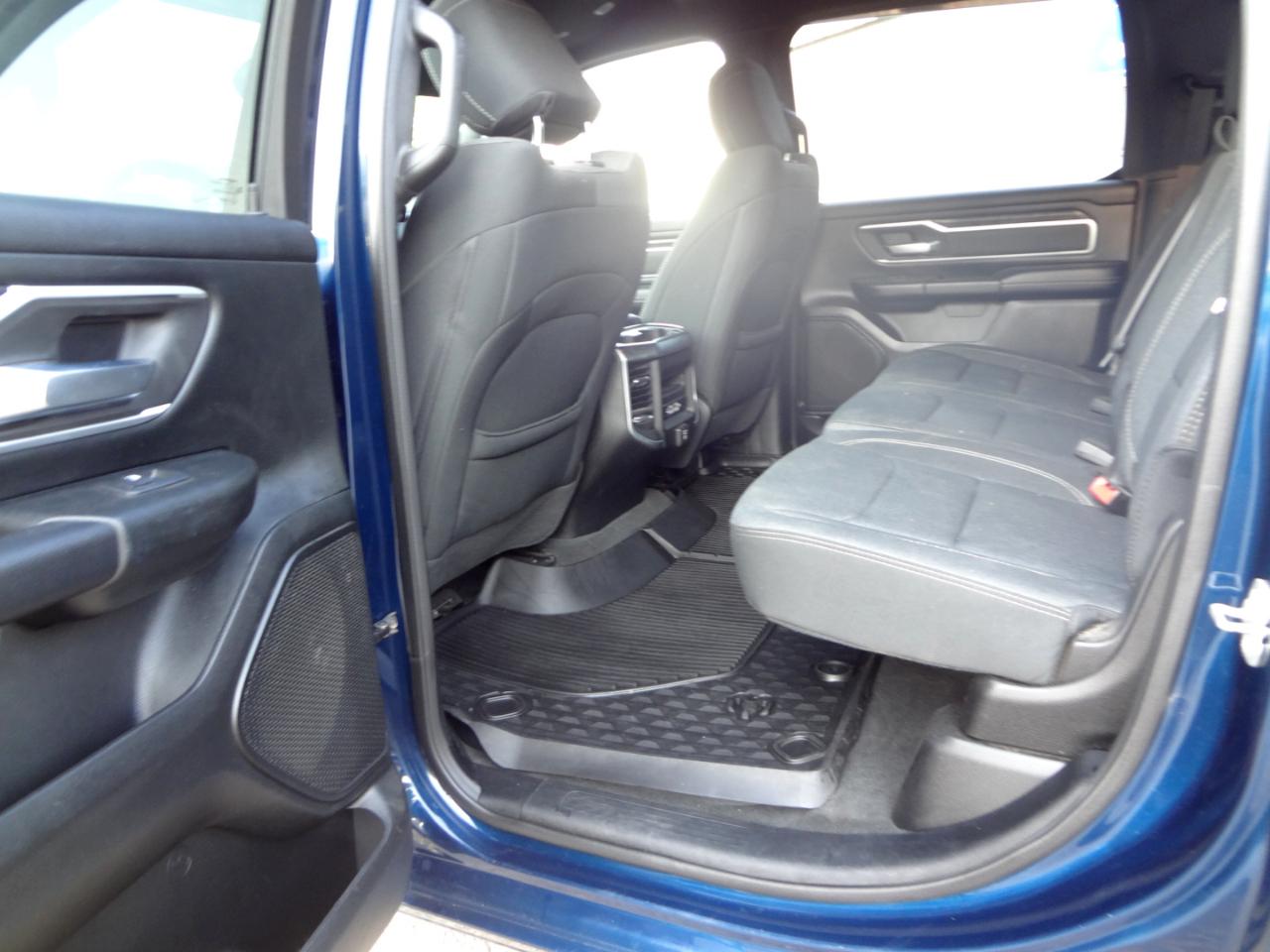 RAM 1500 Big Horn Crew Cab SWB 4WD 2020