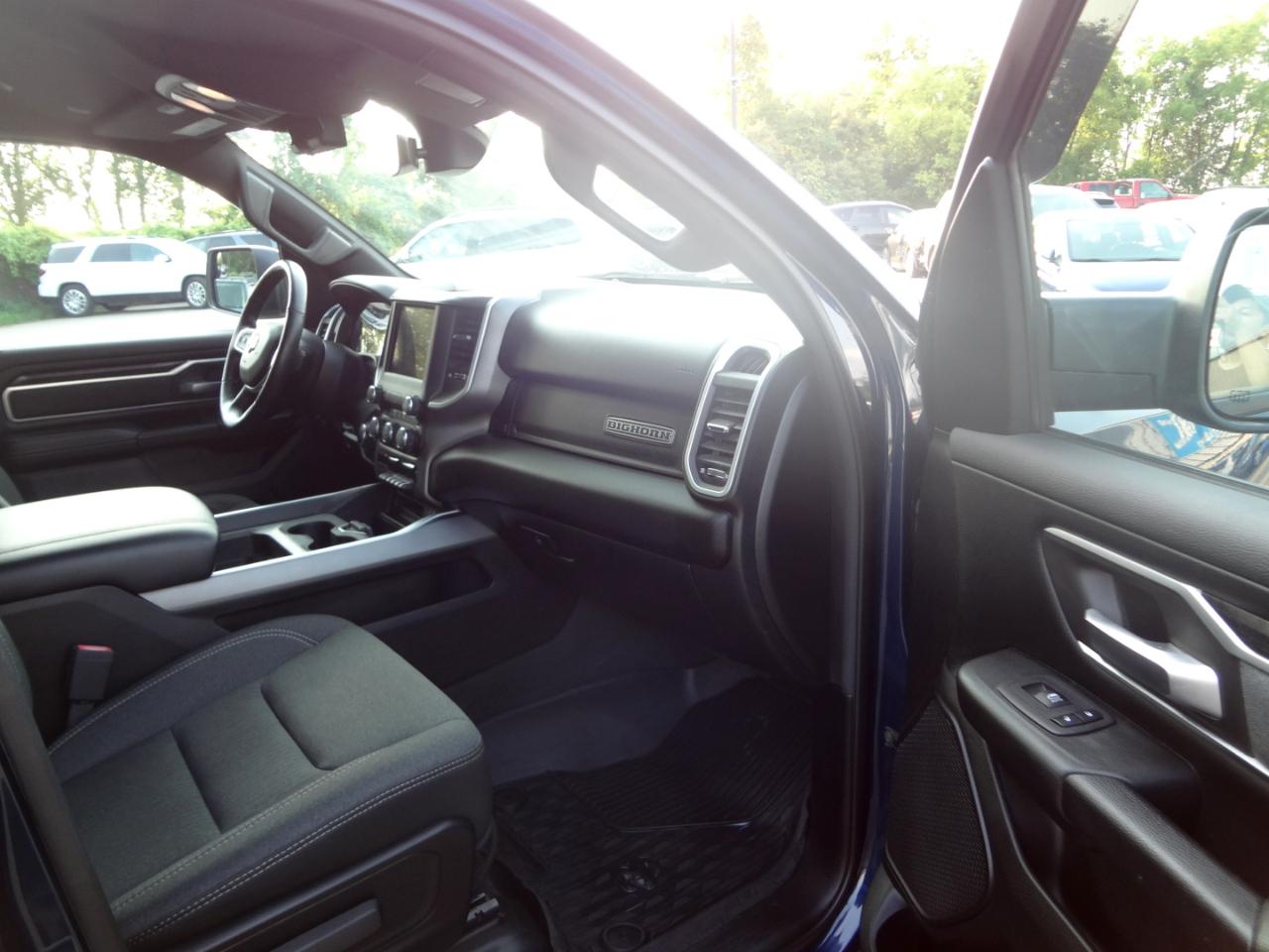 RAM 1500 Big Horn Crew Cab SWB 4WD 2020