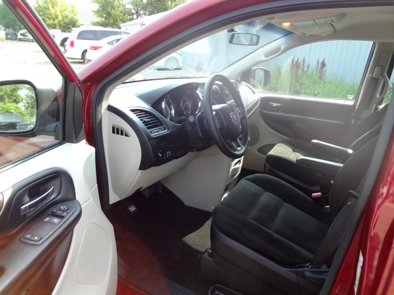 Dodge Grand Caravan SE 2016