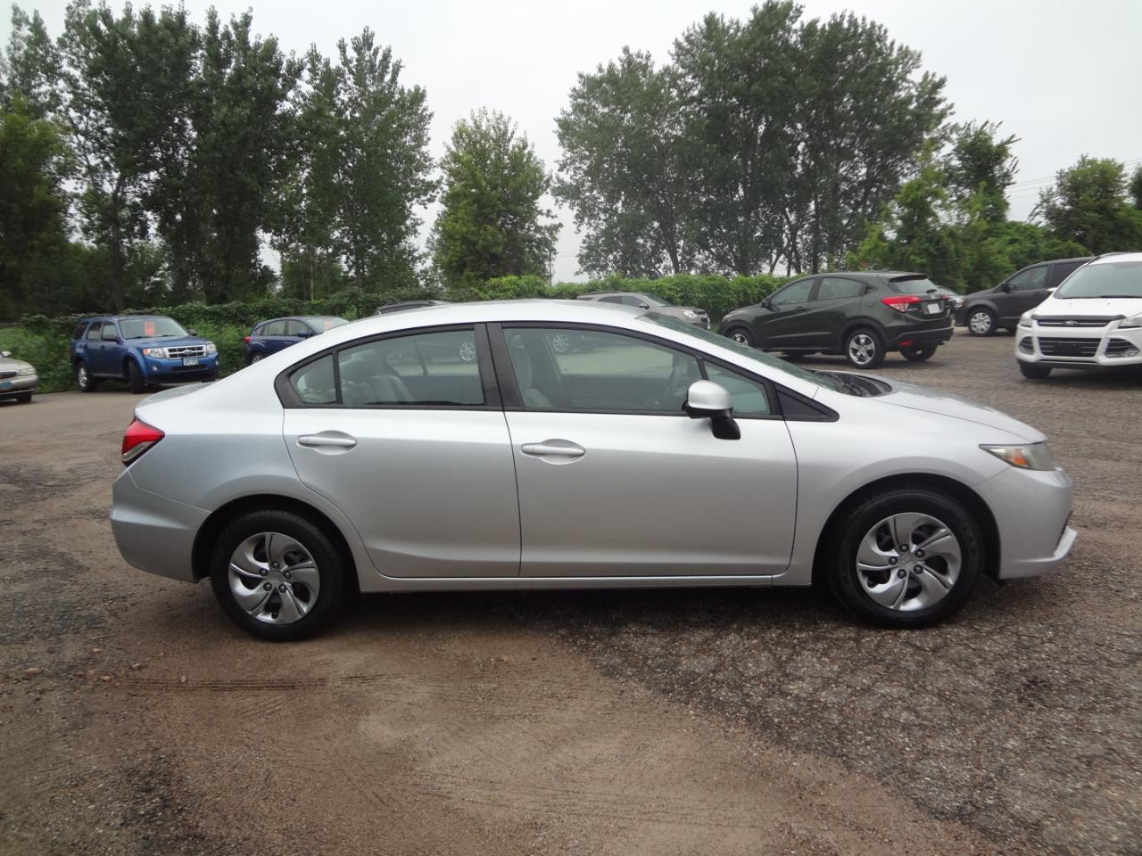 Honda Civic LX Sedan 5-Speed AT 2013
