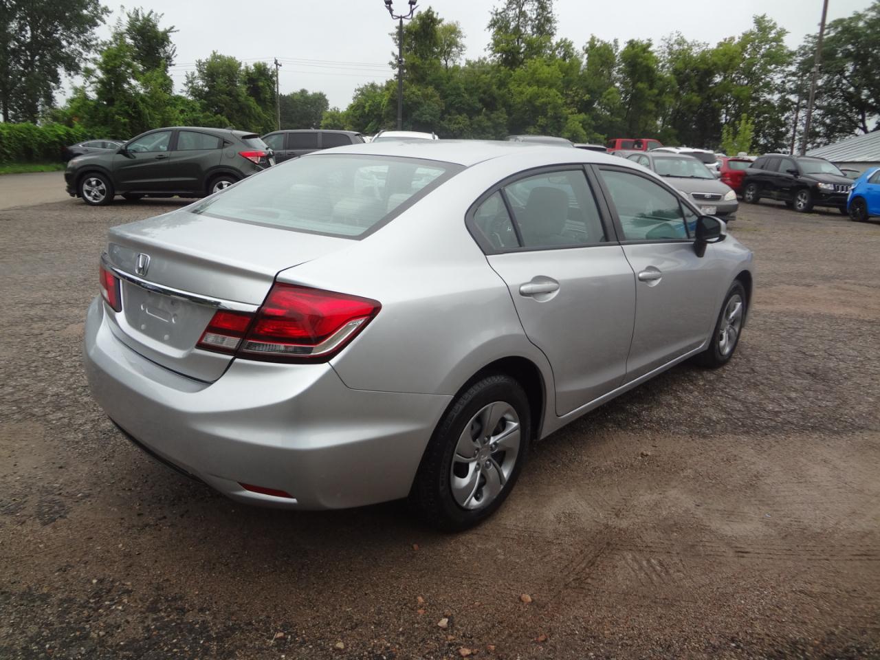 Honda Civic LX Sedan 5-Speed AT 2013