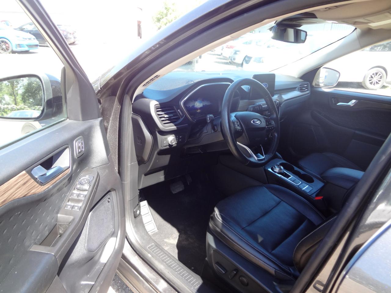 Ford Escape Titanium 4WD 2020